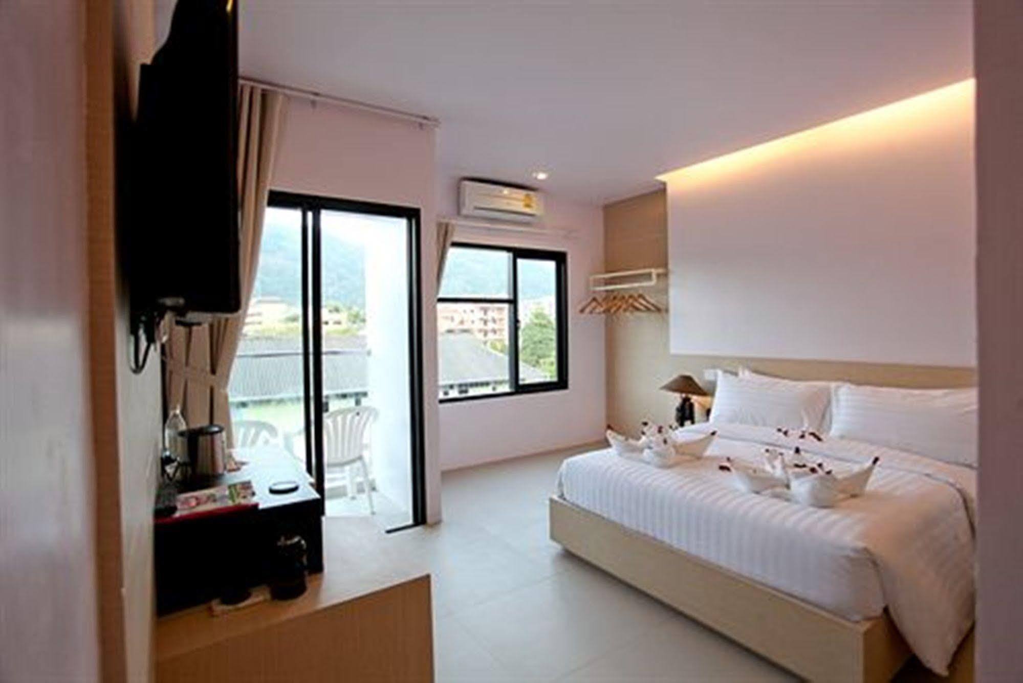 My Hotel - Sha Extra Plus Patong Exterior foto